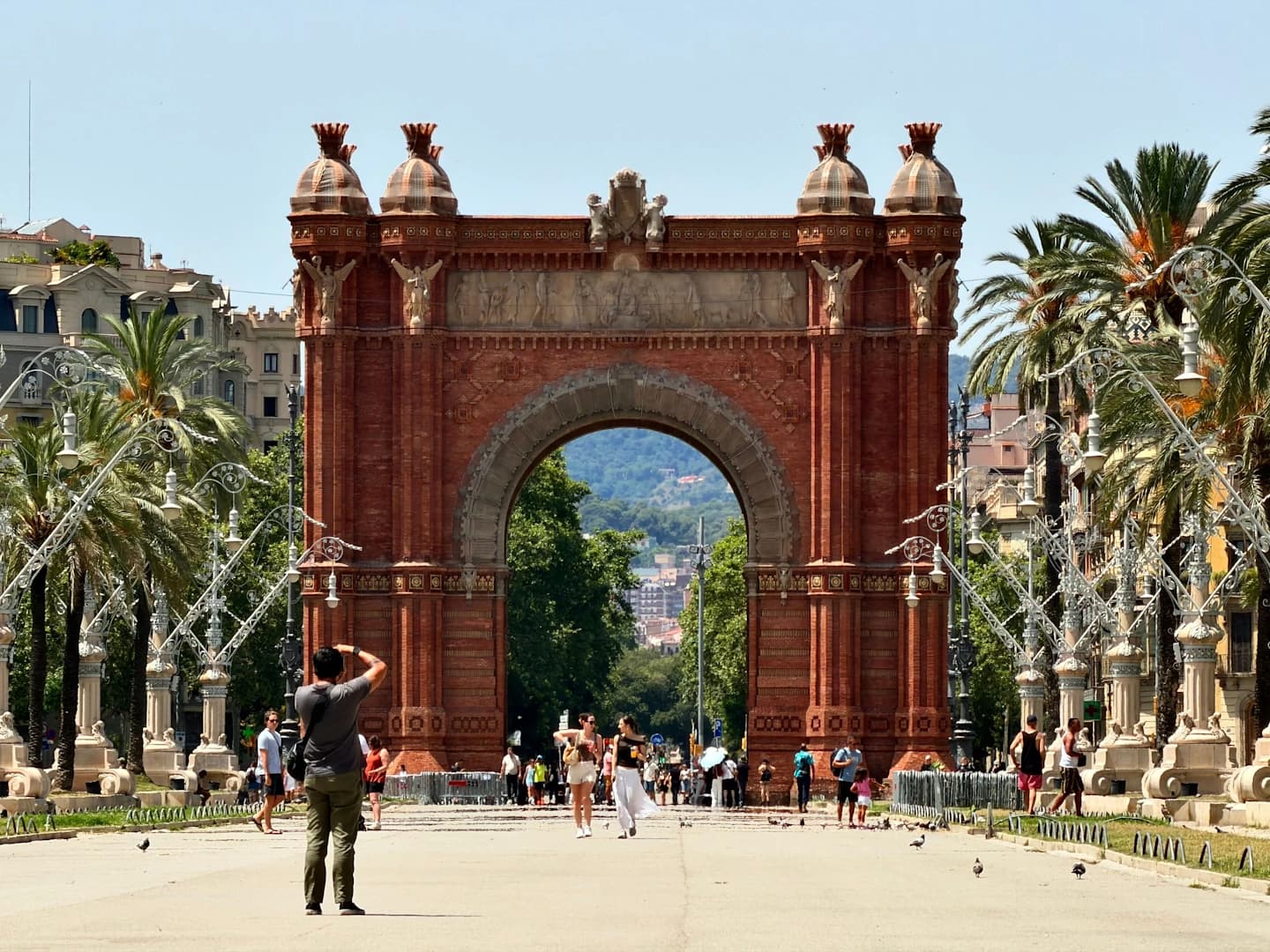 Arc de Triomf Barcelona: History, Architecture and Modern Life
